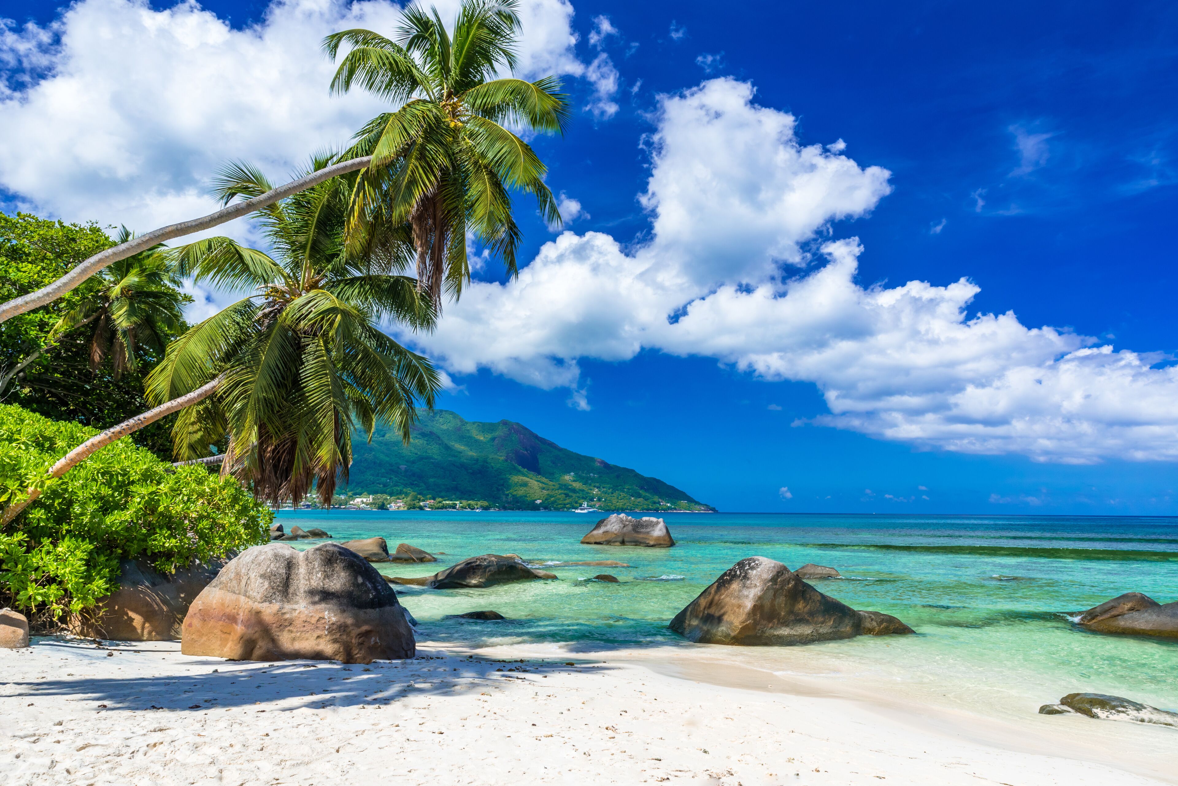 Baie Beau Vallon - Beach on island Mahe in Seychelles