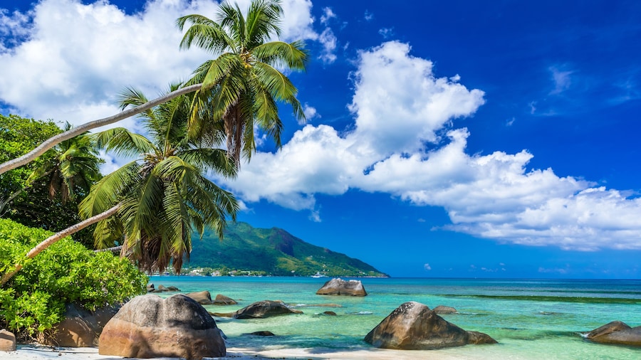 Baie Beau Vallon - Beach on island Mahe in Seychelles