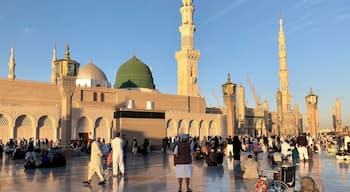 Masjid al Nabawi is one of three most sacred mosque for Moslems. Located in the city of Medina and was built by the prophet of Muhammad in the year of 622.
#History Photo Contest
