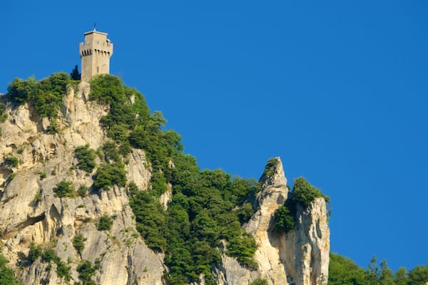 Monte Titano showing views and mountains