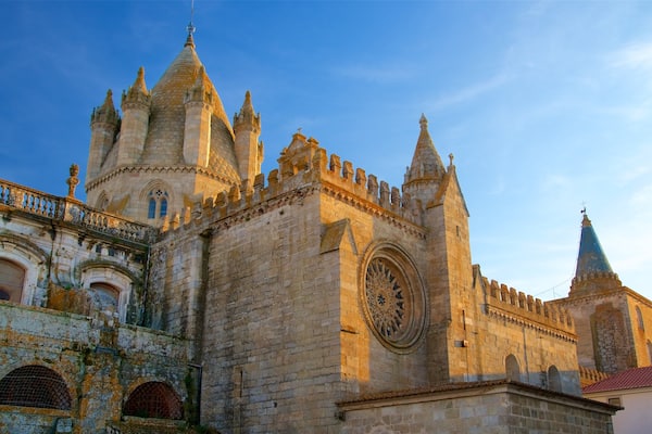 エボラ大聖堂 表示 遺跡, 教会あるいは大聖堂 と 夕焼け