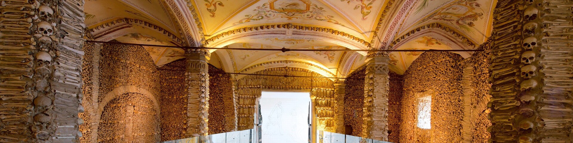 Igreja de Sao Francisco showing interior views and heritage elements