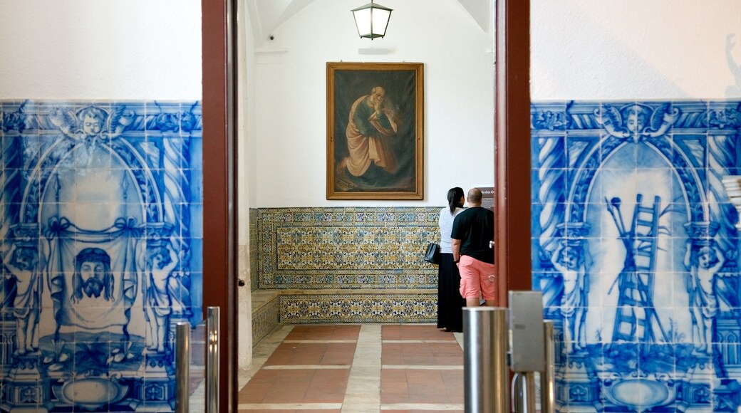 聖法蘭西斯科教堂 其中包括 內部景觀 和 藝術