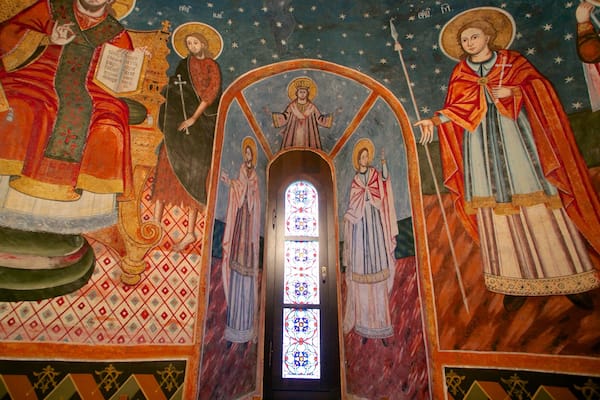 Sinaia Monastery which includes religious elements, a church or cathedral and interior views