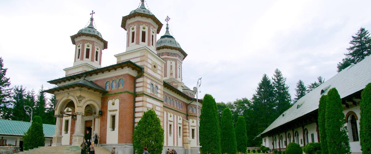 อาราม Sinaia แสดง โบสถ์หรือวิหาร และ มรดกทางสถาปัตยกรรม