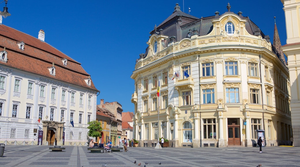 Piaţa Mare mit einem historische Architektur und Platz oder Plaza