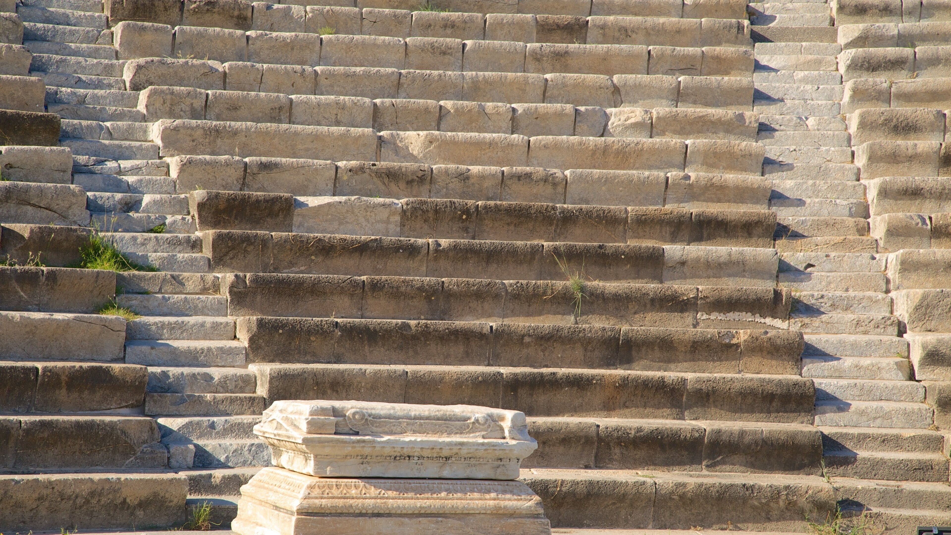 Hierapolis Theatre featuring a ruin