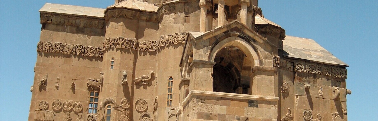She's a beauty, well worth the long journey to the far east of Turkey and out across Lake Van. This is the glorious Church of the Holy Cross. #Trove on #Architecture