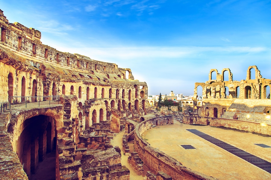 KPPB8W The ruins of the amphitheater in El Jem, Tunisia. UNESCO World Heritage.