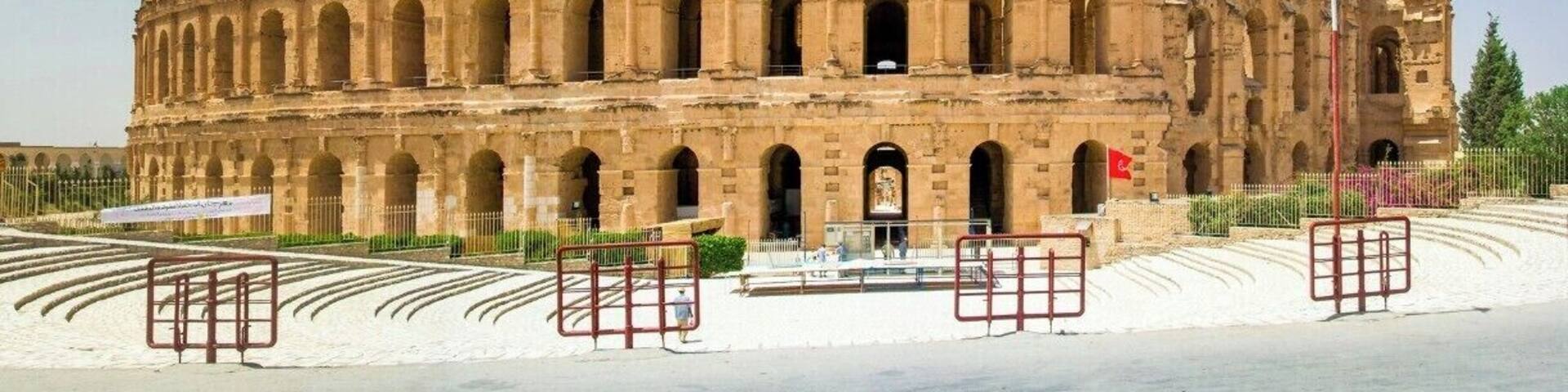 The amphitheater of El Jem is the third largest Roman amphitheater in the world, and one of the best preserved. It was declared a UNESCO World Heritage site in 1979.
#StunningStructures #Trovember #History