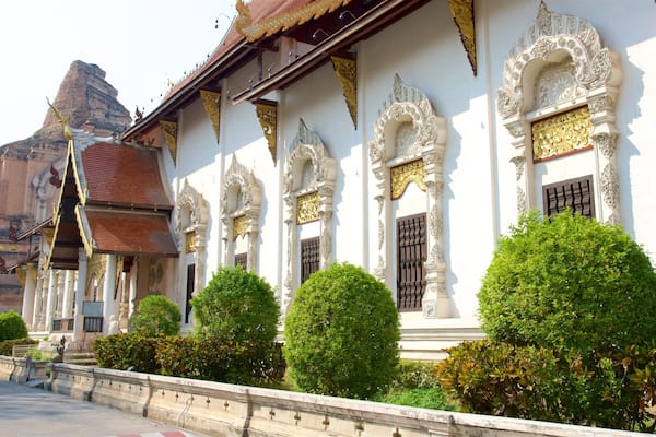 ワット チェディ ルアン 表示 寺院あるいは礼拝所