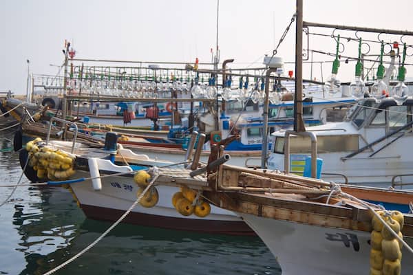 Iho Beach featuring a bay or harbor