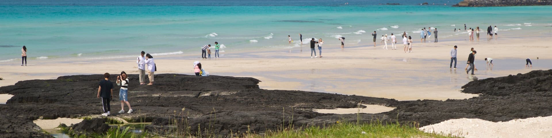 Hyeopjae Beach showing general coastal views and a sandy beach