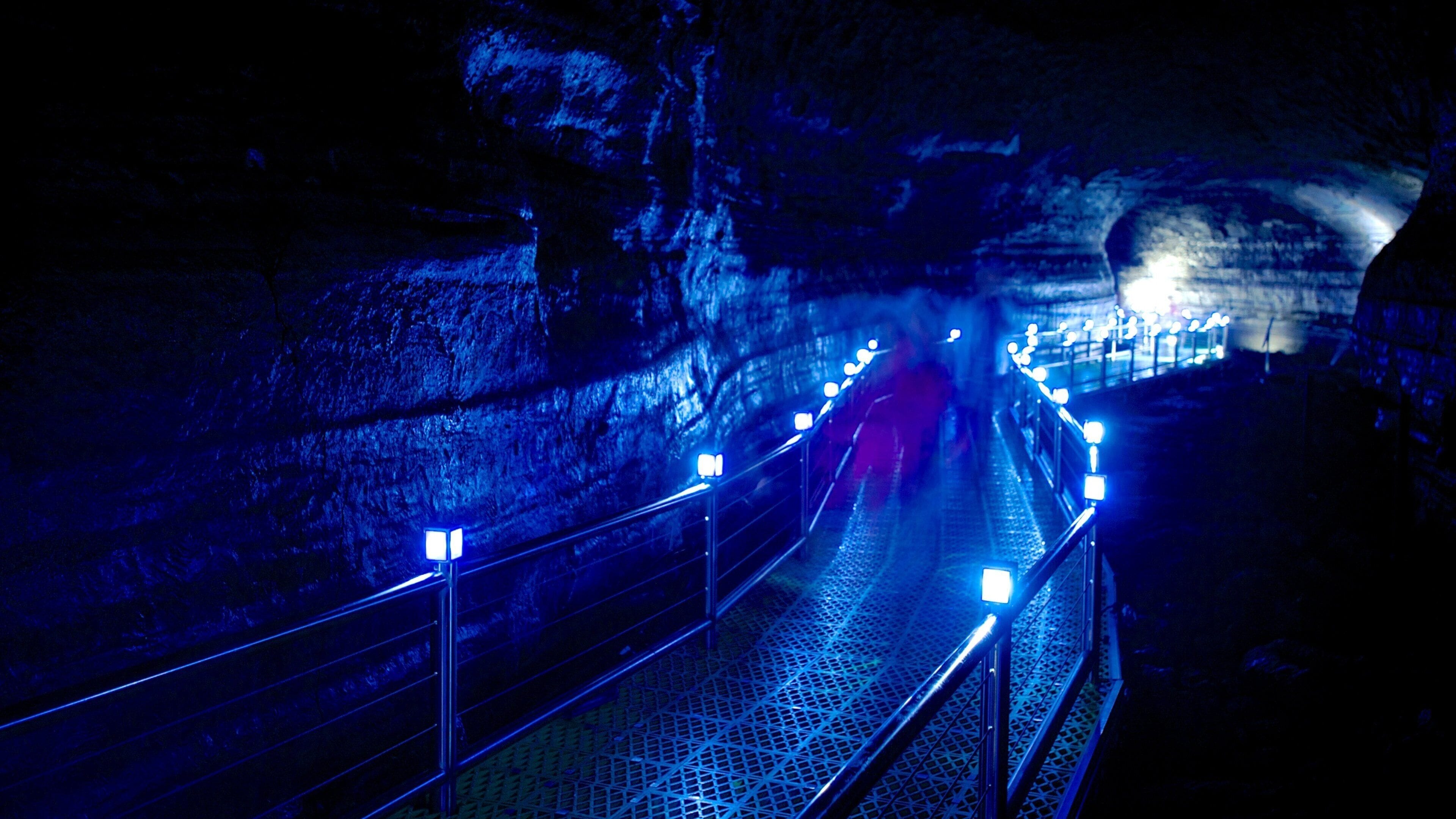 Manjanggul Lava-tube Cave bevat speleologie en grotten