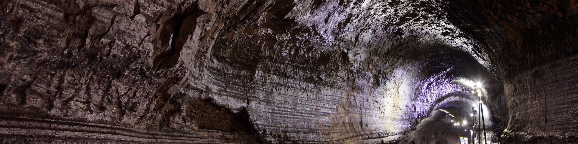 Manjanggul Lava-tube Cave which includes caves