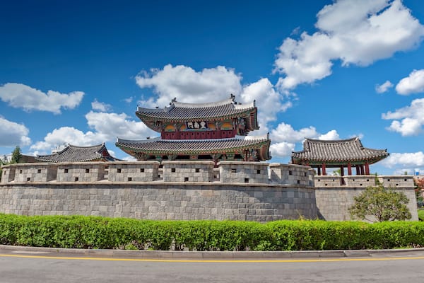 Pungnammun Gate, south gate of city wall of Jeonju remaining from Joseon Dynasty since 1768 designated as architectural treasure No. 308 of South Korea