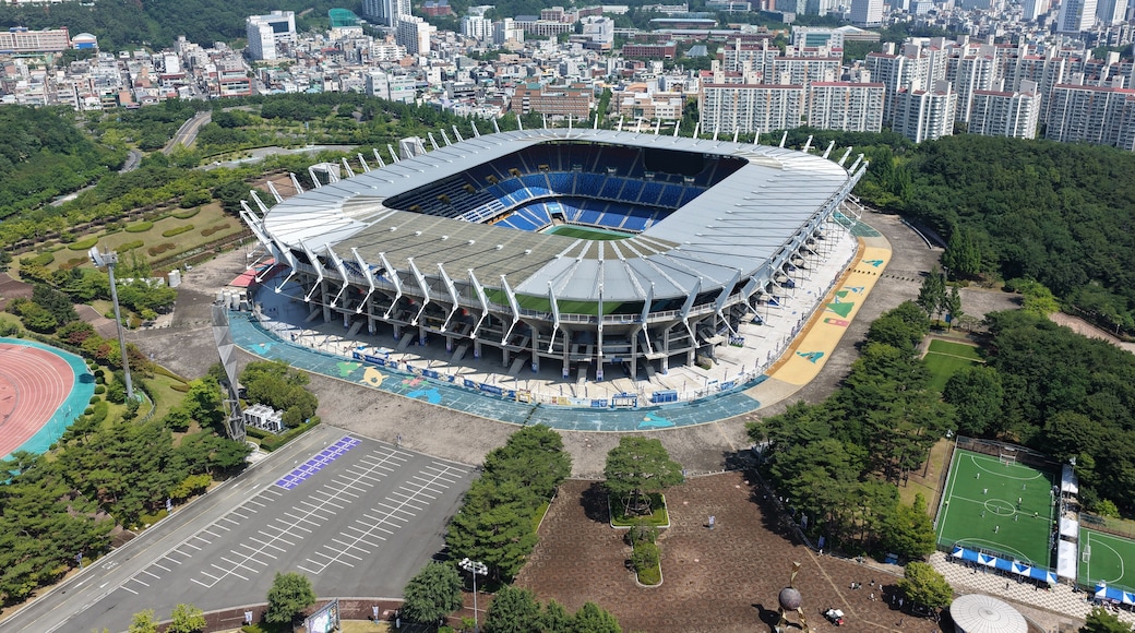 울산 문수축구경기장 항공 촬영 전경
Aerial View of Ulsan Munsu Football Stadium in South Korea