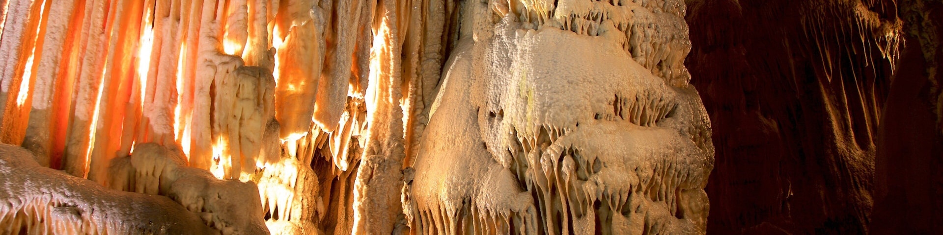 Cuevas de Postjona mostrando cuevas