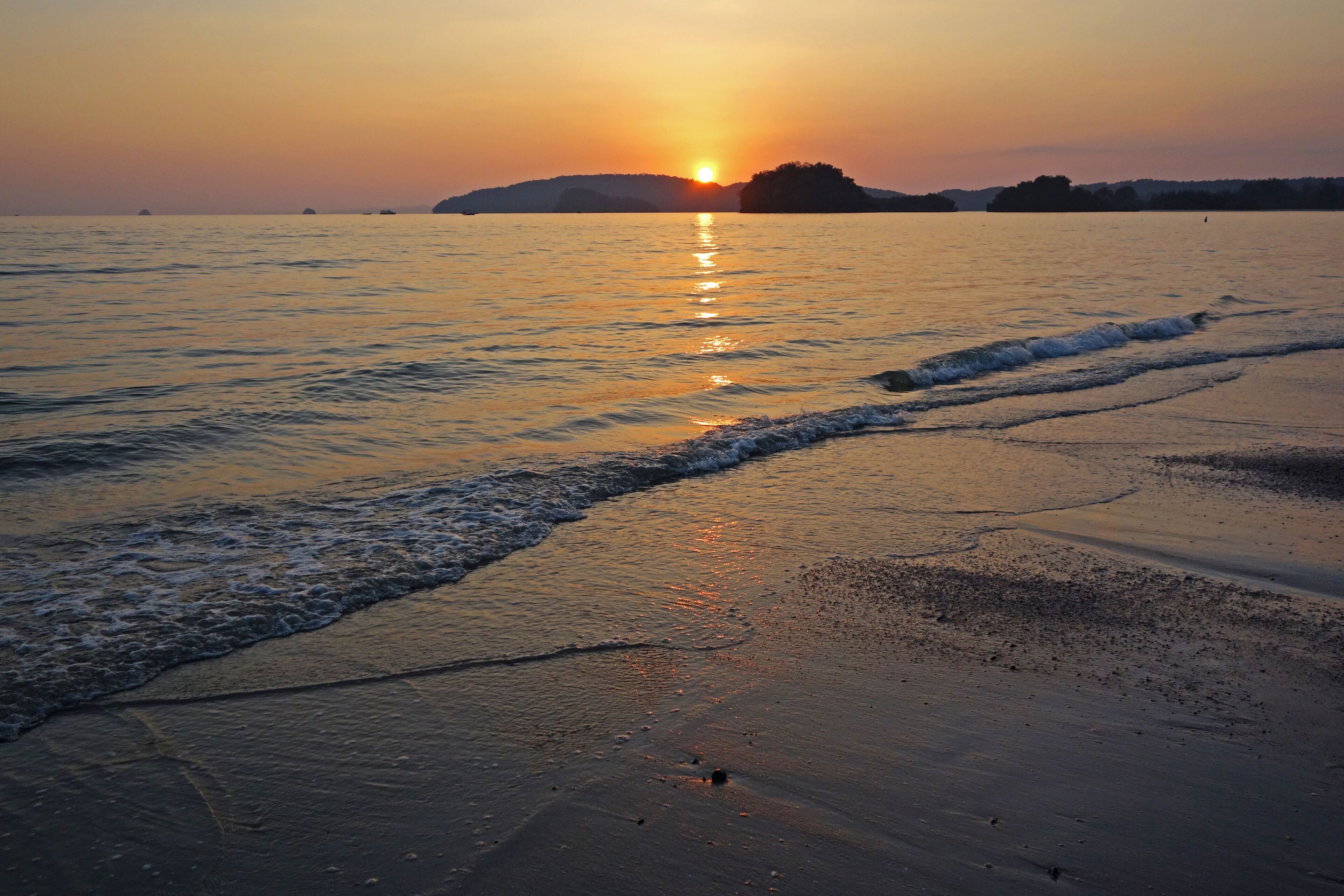 Praia de Nopparat Thara