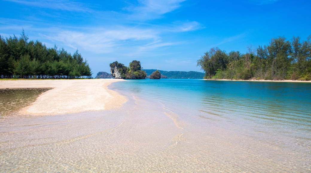 Praia de Nopparat Thara