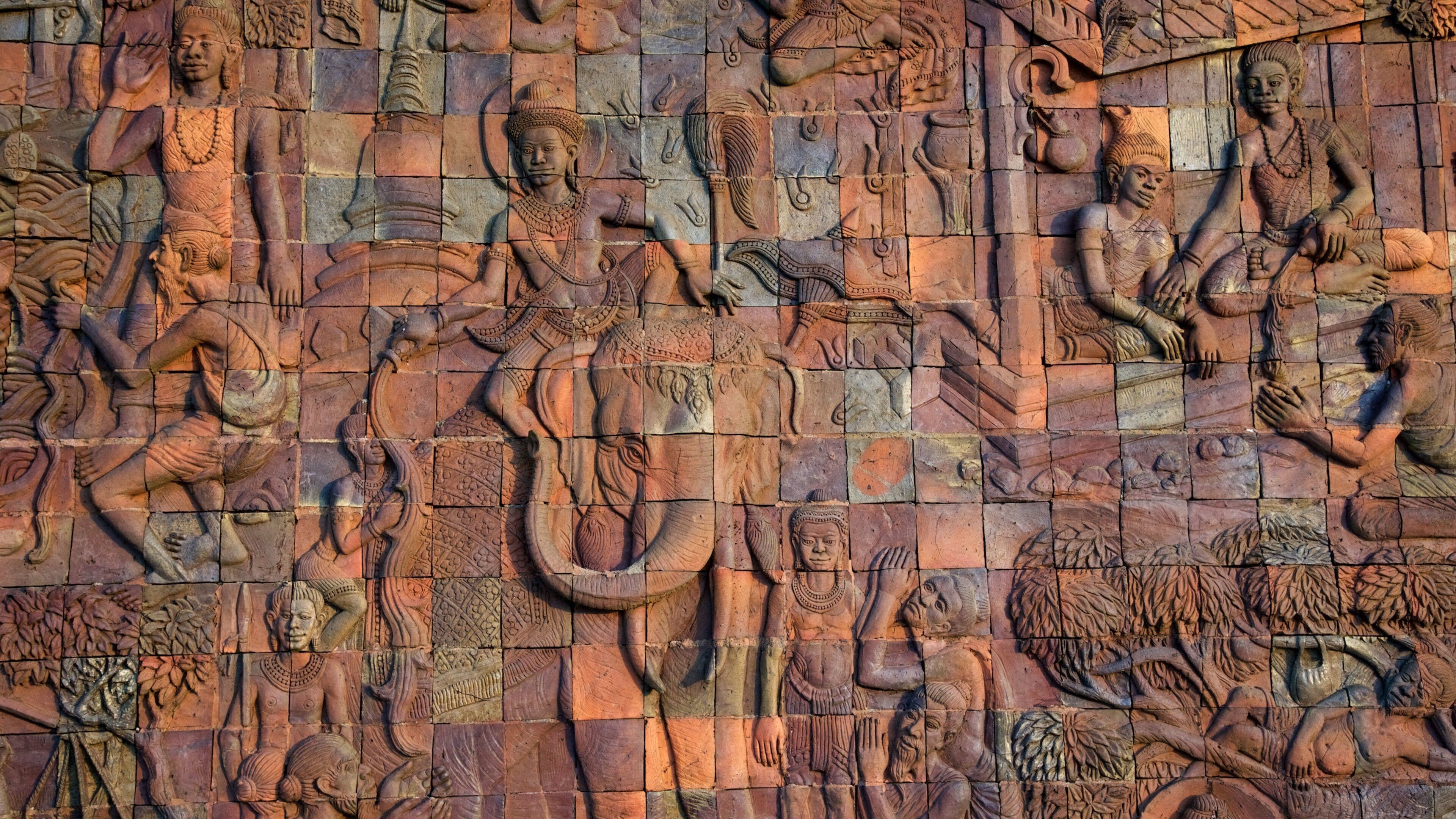 Doi Inthanon National Park showing outdoor art and religious elements