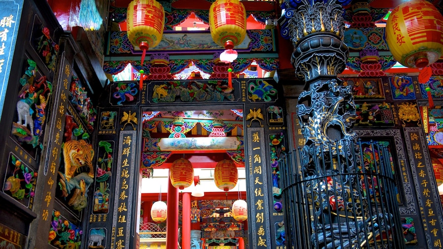 Dianji Temple showing heritage elements and a temple or place of worship