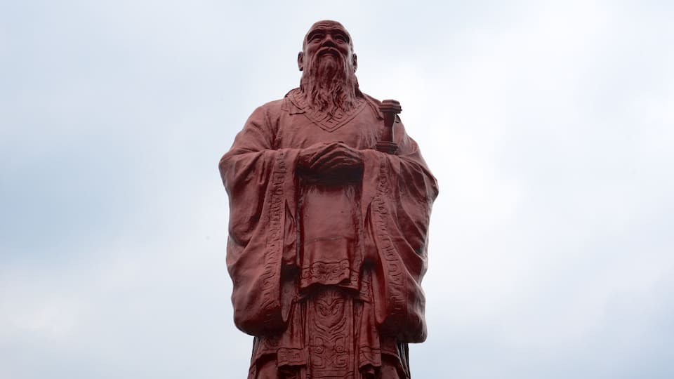 Zhongzheng Park which includes a statue or sculpture