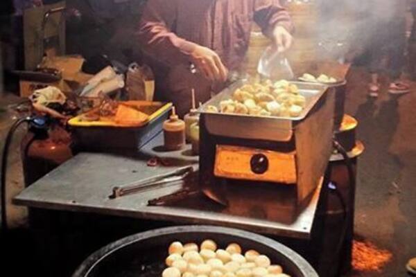 This was a pop-up market outside of Taichung Stadium for New Year's Eve but delicious dumplings can be found at any Taiwan night market - it's not specific to this location! Usually you can choose fried or steamed and choose your sauce. Of course some dumpling stalls are better than others and since this will only put you out a dollar or two, I recommend trying many of them to find your favorite!
#Market