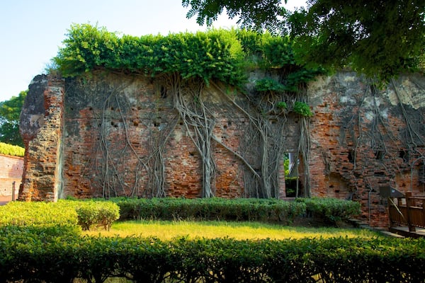 Fort Zeelandia montrant parc