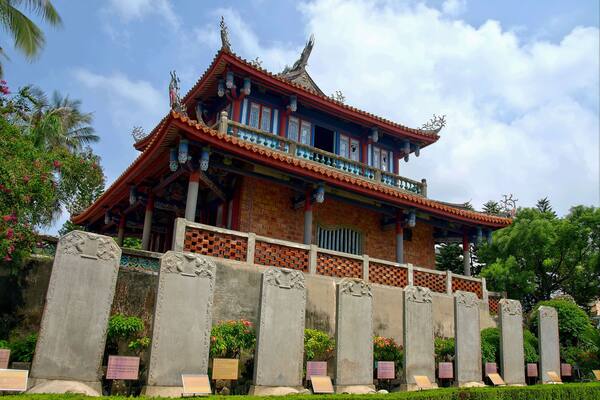 This is Tainan Chihkan Tower.It is located in Tainan City which located in the southwestern plain of Taiwan.