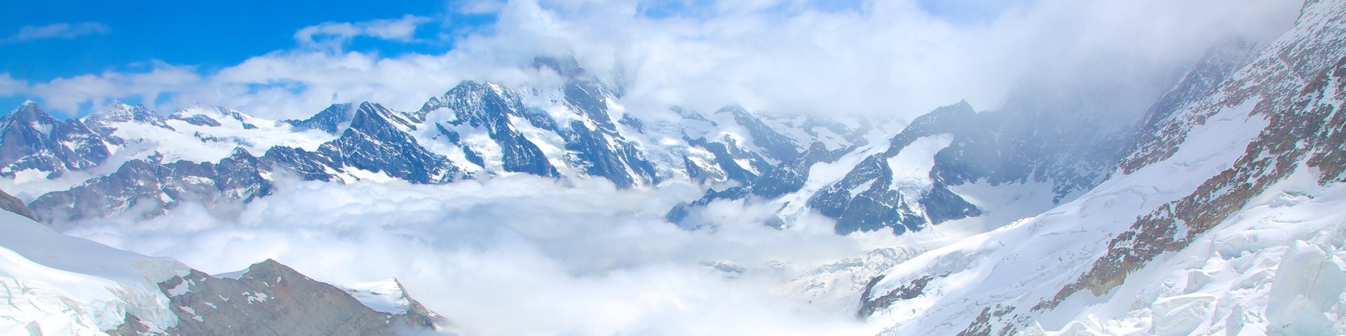 Jungfraujoch showing mountains, snow and landscape views
