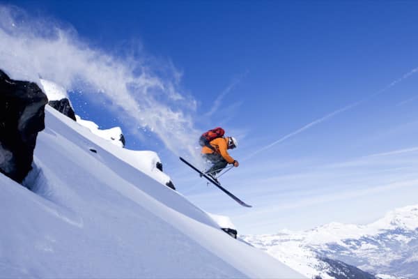 Verbier skidort presenterar lÀngskidÄkning och snö sÄvÀl som en man