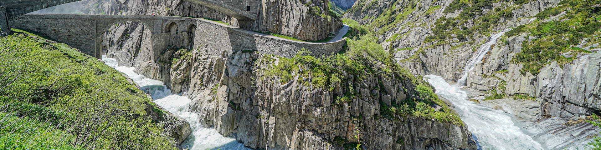 Teufelsbrücke over Reuss river, Andermatt
