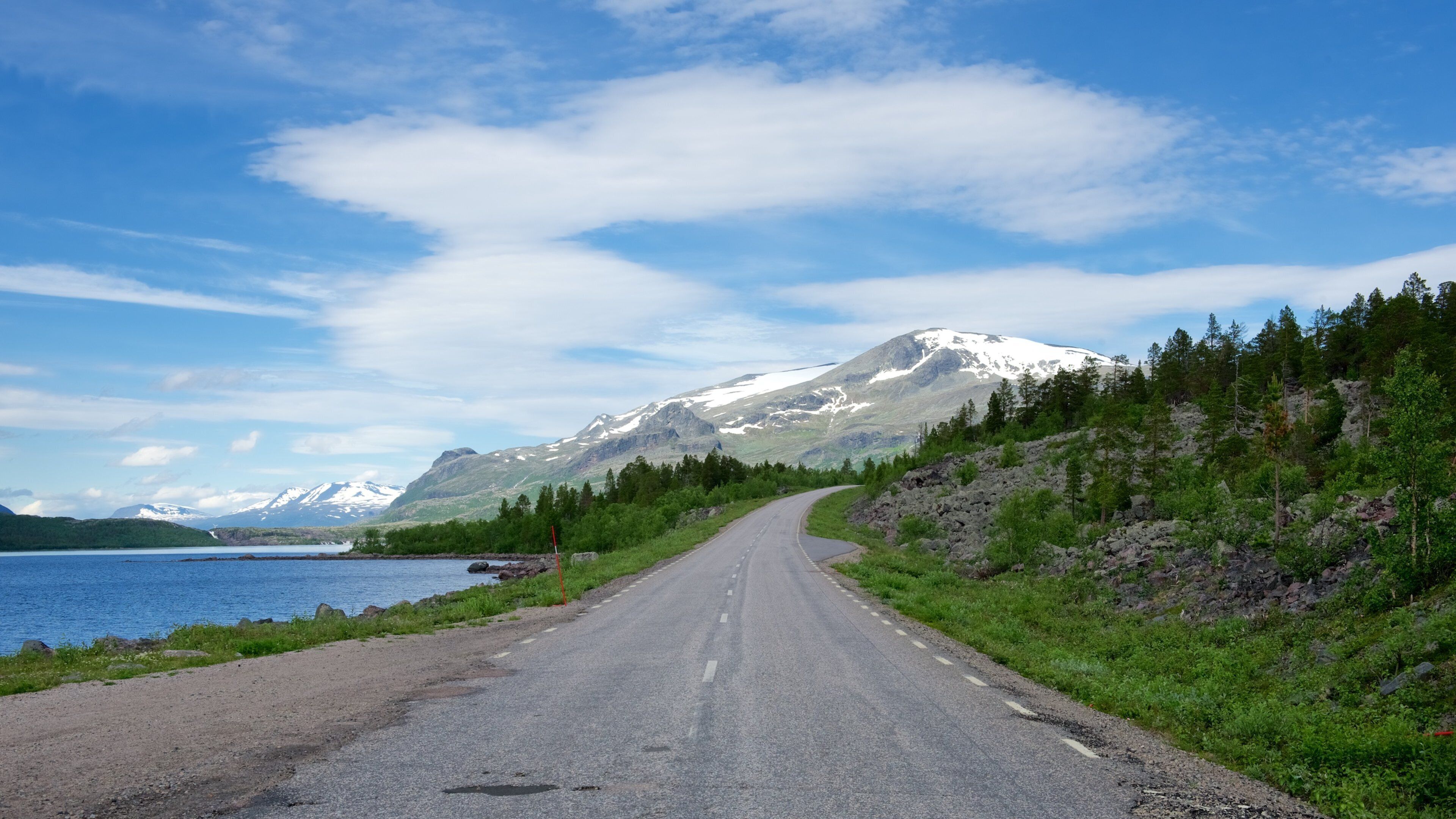 Stora Sjofallet National Park which includes street scenes