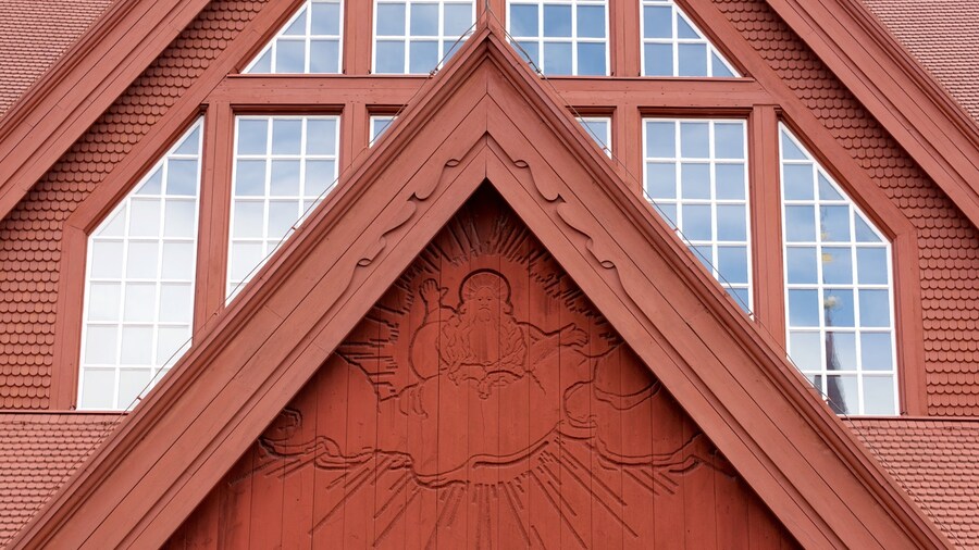 Kiruna Kyrka showing art