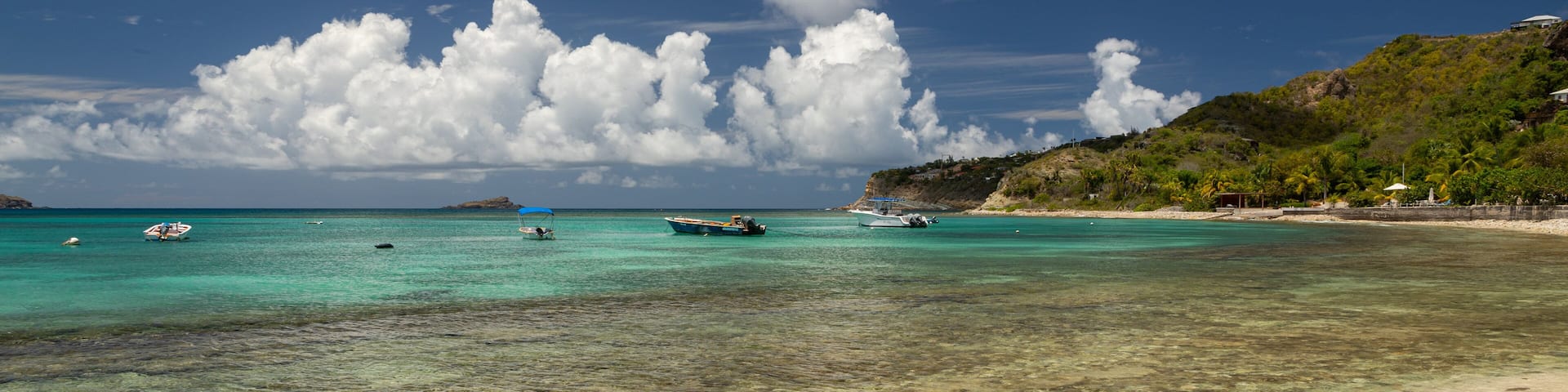 Lorient Beach showing a beach and general coastal views