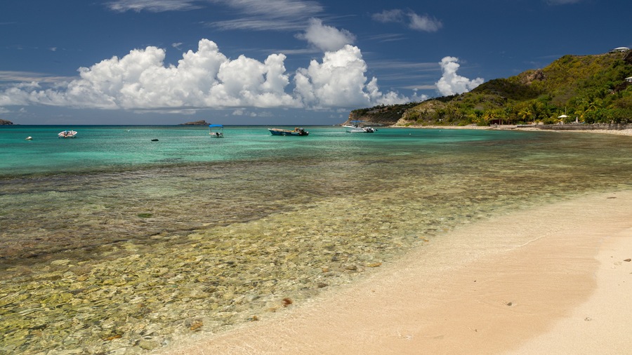 Lorient Beach showing a beach and general coastal views
