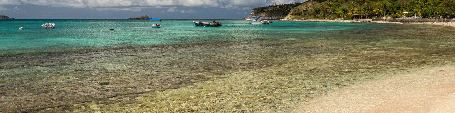 Lorient Beach showing a beach and general coastal views