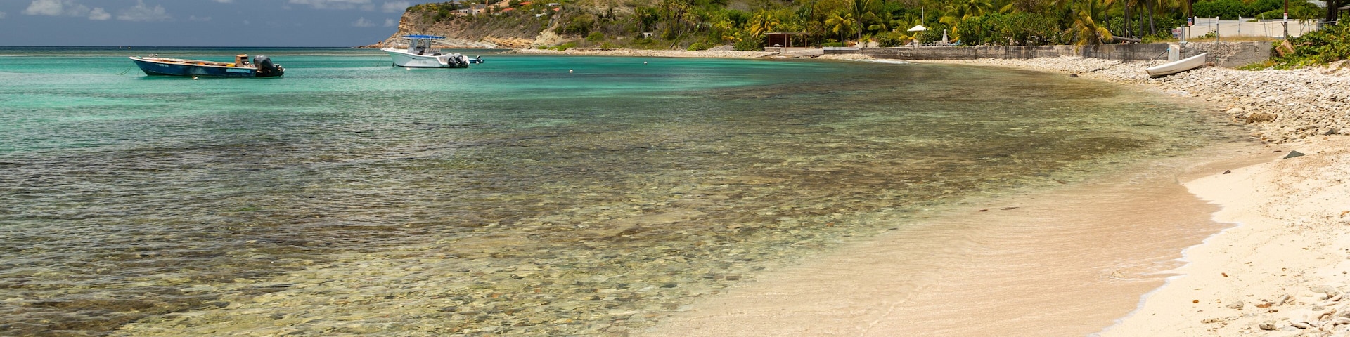 Lorient Beach showing a sandy beach and general coastal views