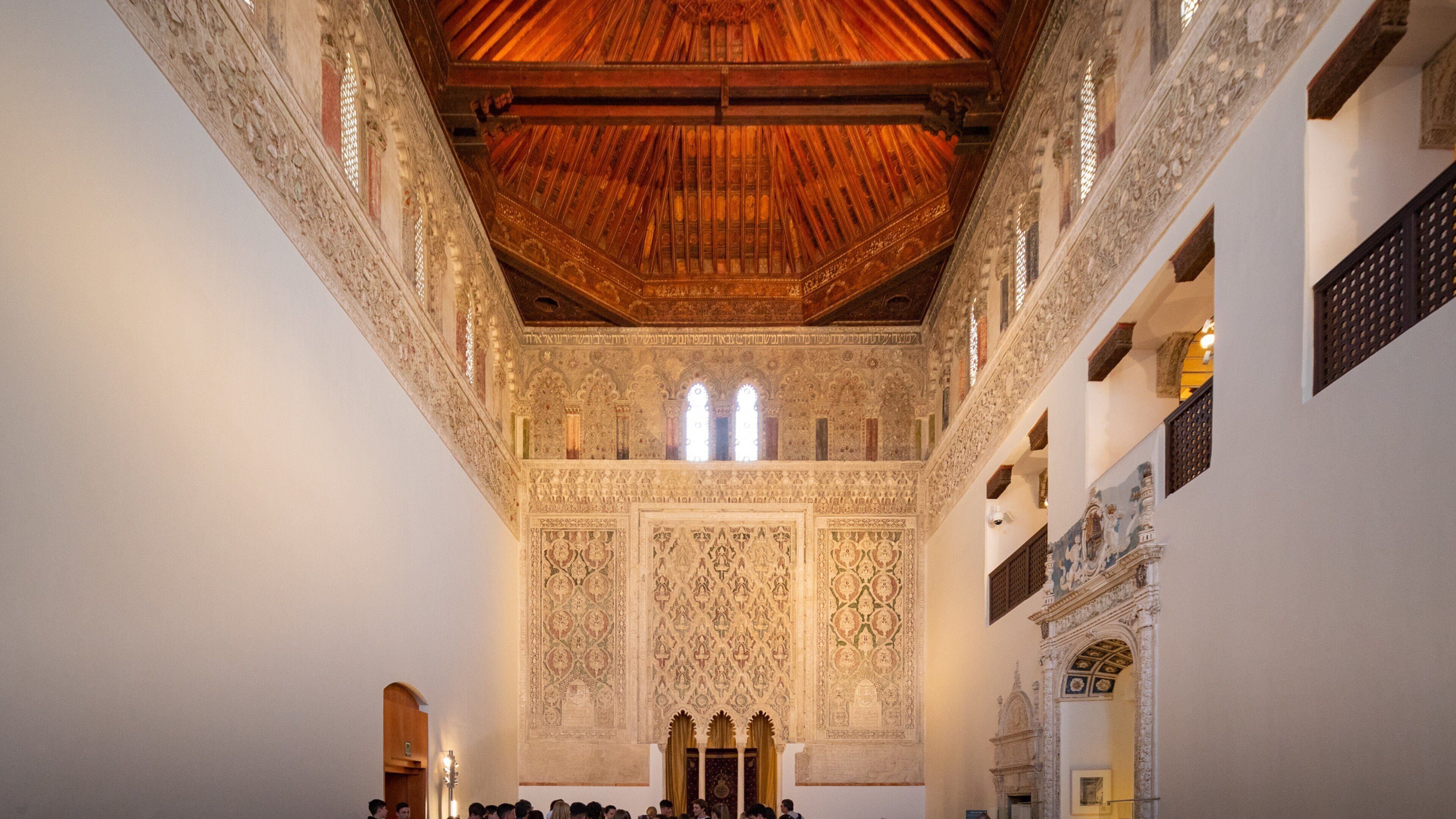 Synagogue of El Transito featuring interior views and heritage elements