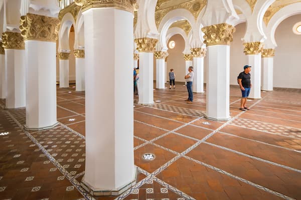 Synagogue of Saint Mary the White which includes interior views and heritage elements