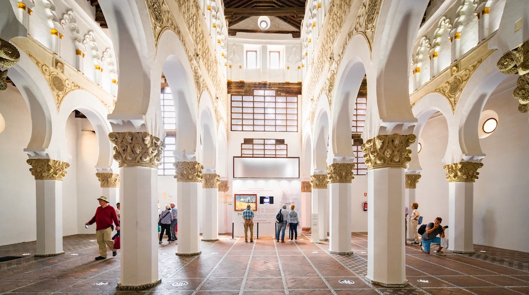 Synagogue of Saint Mary the White featuring interior views and heritage elements