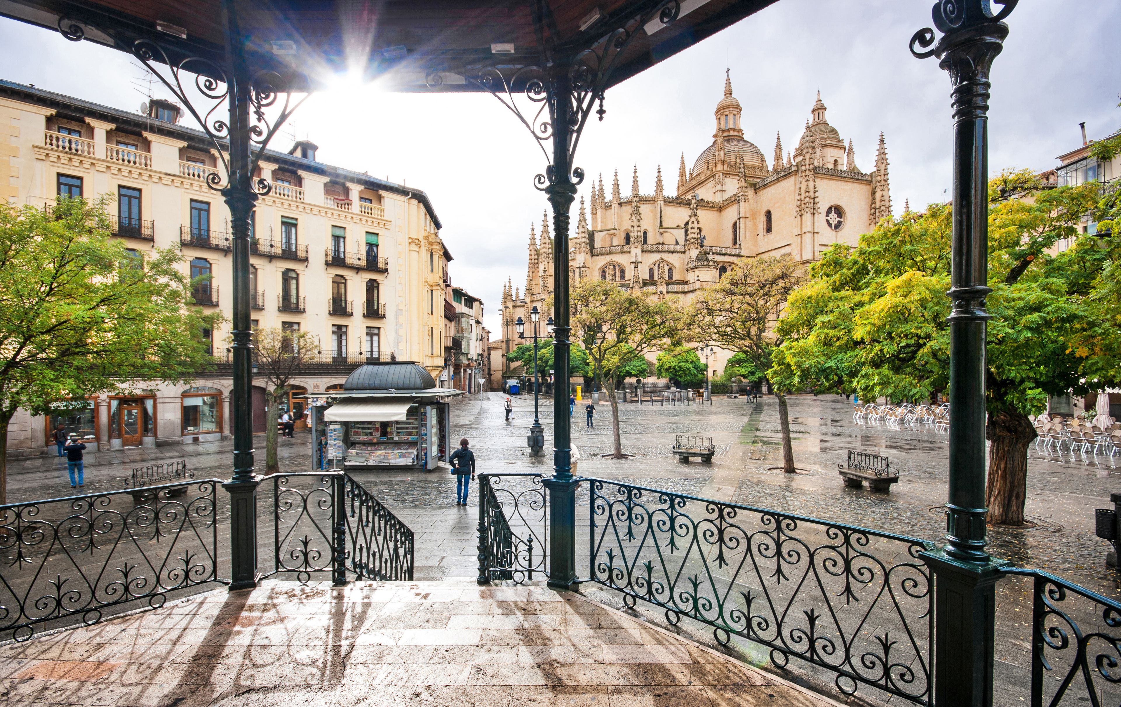 Plaza Mayor with Catedral de Santa Maria in Segovia, Spain