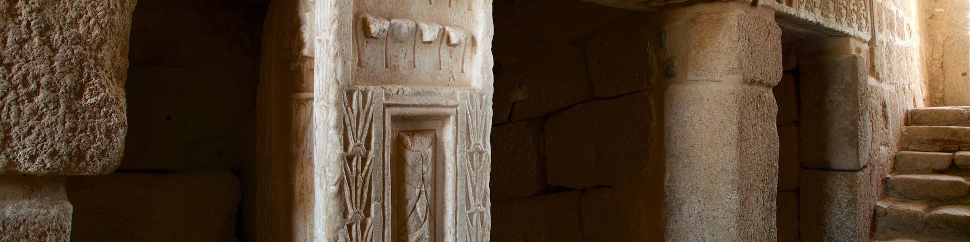 Alcazaba showing interior views and heritage elements