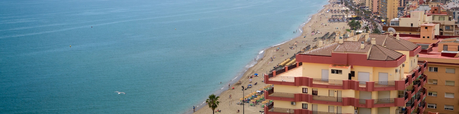 Fuengirola Beach featuring general coastal views, a coastal town and landscape views