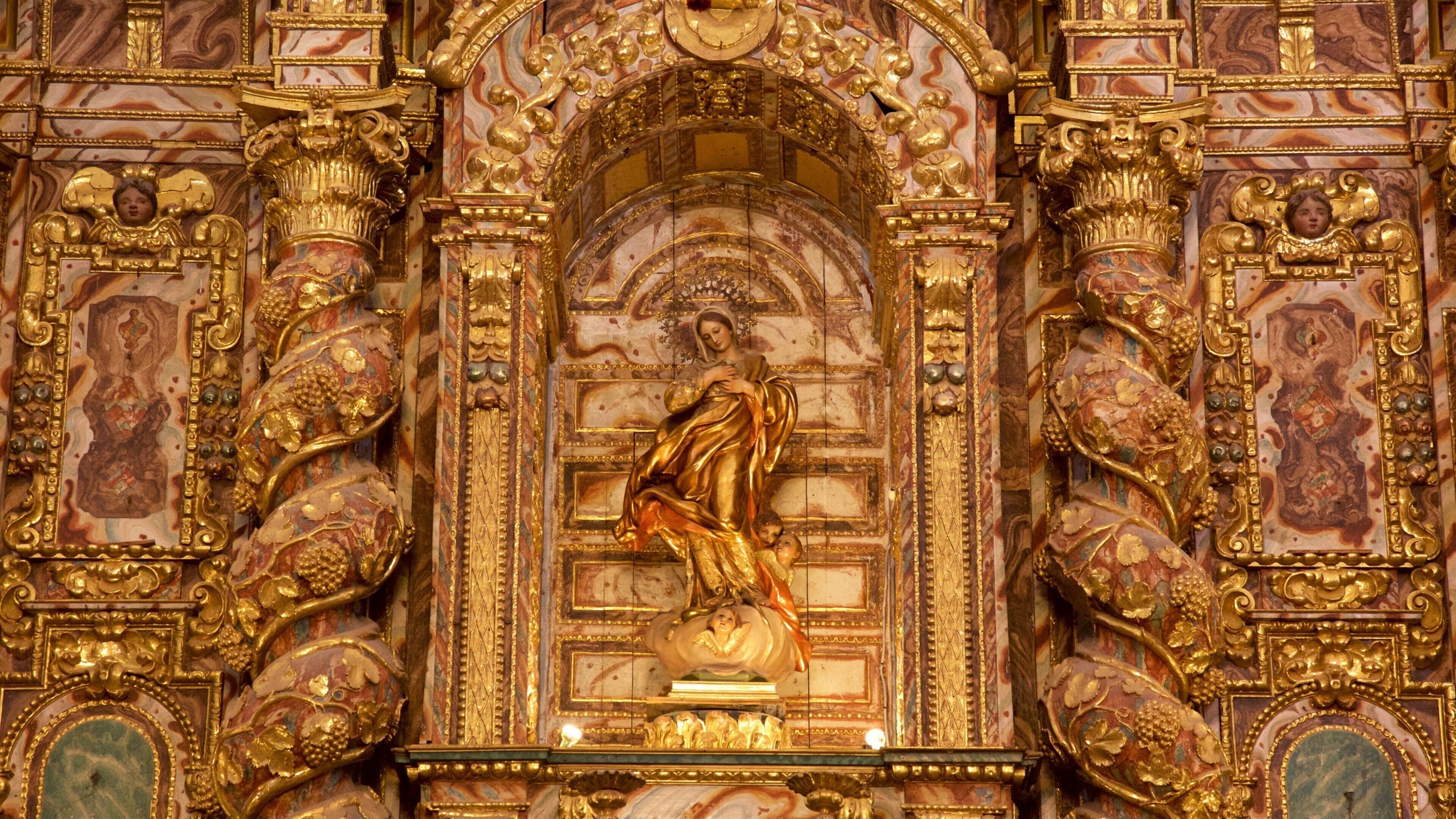 Church of Santa Maria la Mayor which includes interior views, a church or cathedral and religious elements