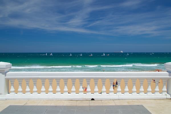 El Sardinero Beach which includes general coastal views