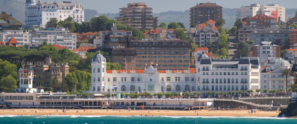 ์ ์ฌ๋ฅด๋๋ค๋ก ๋น์น ์ด ํฌํจ ๋ชจ๋ ํด๋ณ, ์ผ๋ฐ ํด์ ์ ๊ฒฝ ๊ณผ ๋ฌธํ์ ์ฐ ์์