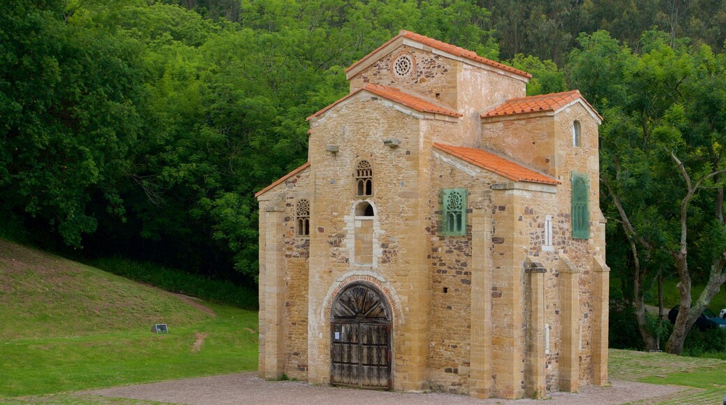San Miguel de Lillo which includes heritage architecture