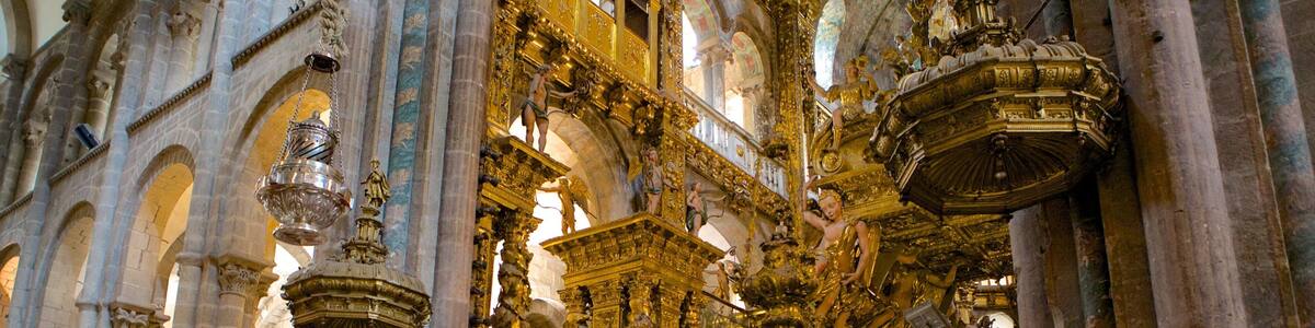 Santiago de Compostela Cathedral which includes heritage elements, interior views and a church or cathedral